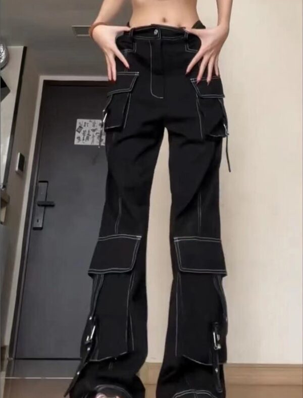 Women's Vintage Multi-pocket Jeans - Image 2