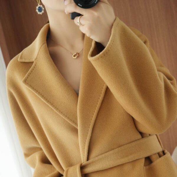 Hepburn Style Suit Collar Thickened Loose-fitting Jacket - Image 4