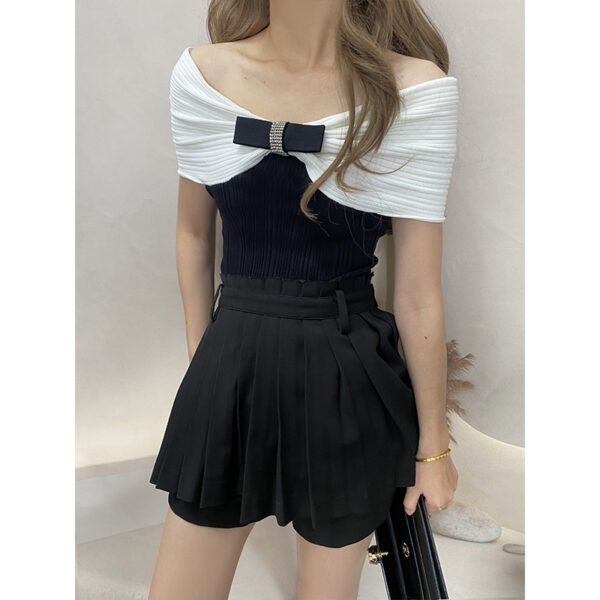Bowknot Off-shoulder Knitted Top - Image 3