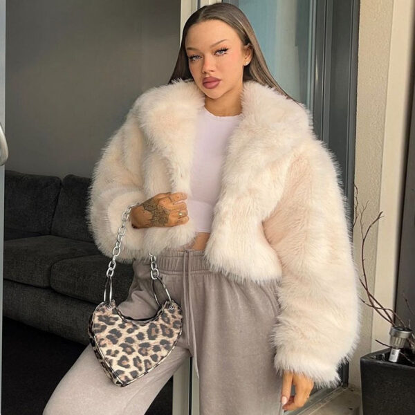 Women's Clothing Cardigan Thickened Plush Long Sleeve - Image 4